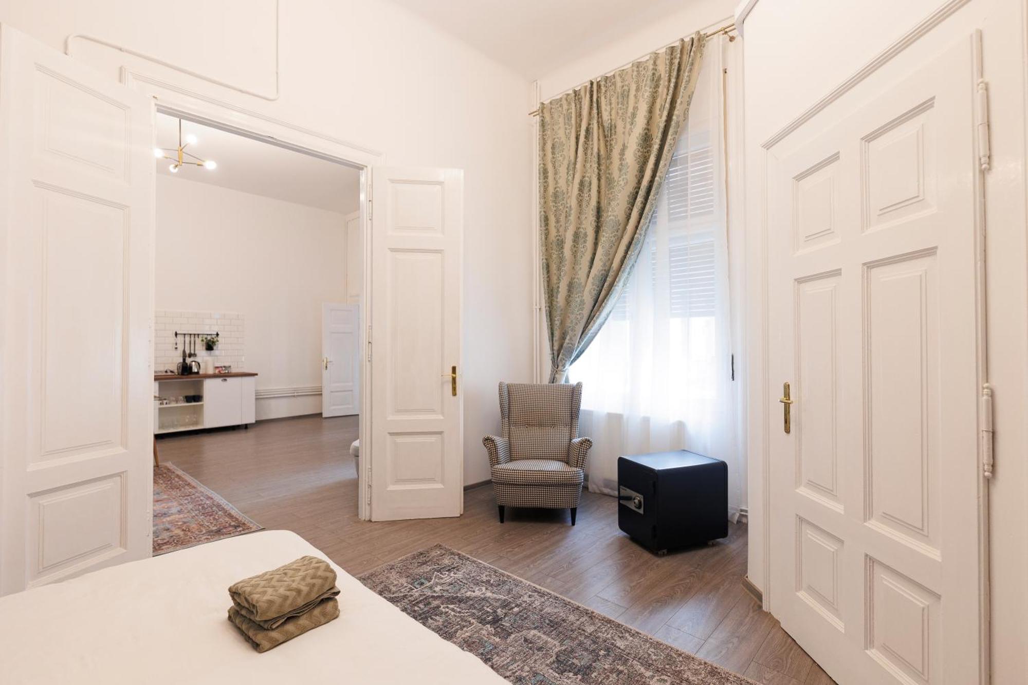 Hidden Gem In The Hearth Of Historical City Center Тимишоара Екстериор снимка